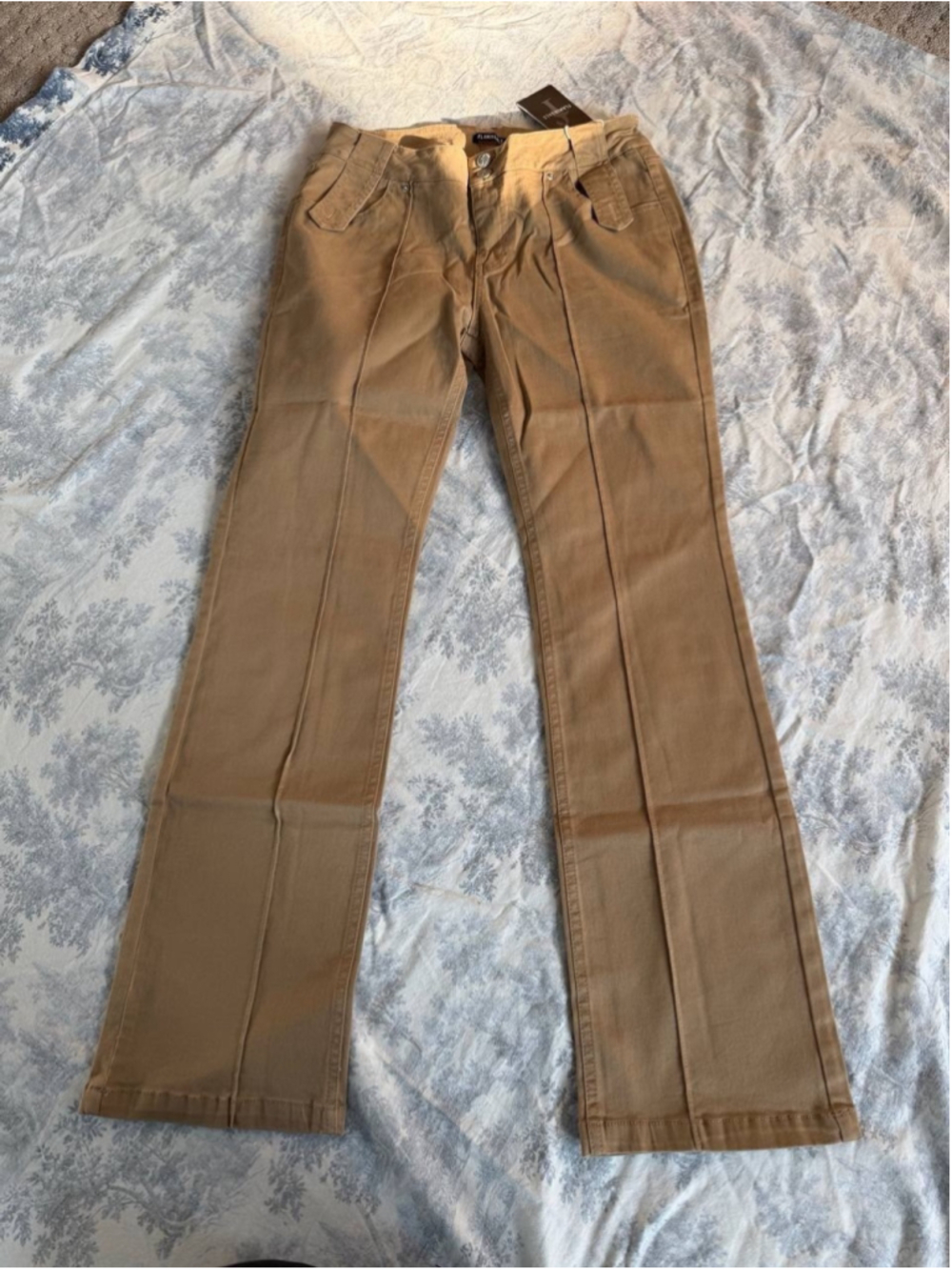 Flamingals khaki-colored mid-rise flare trousers L